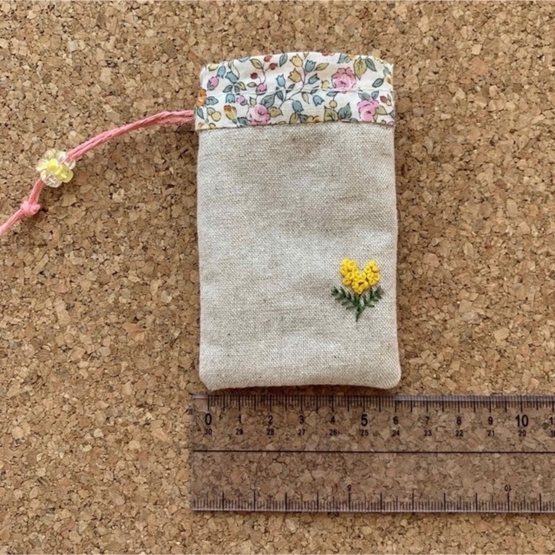 ミモザ刺繍入 ラベンダーポプリサシェ 香り袋 お守り袋 ハンドメイド