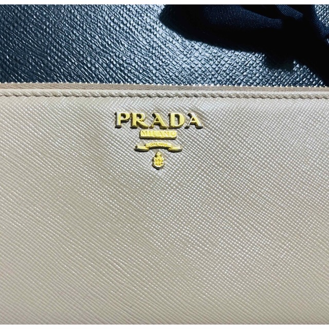 PRADA(プラダ)のPRADA プラダ 長財布 サフィアーノメタル レディースのファッション小物(財布)の商品写真