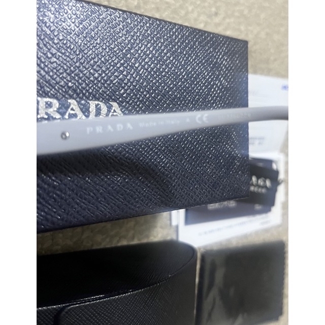 PRADA(プラダ)のPRADA プラダ サングラス  レディースのファッション小物(サングラス/メガネ)の商品写真