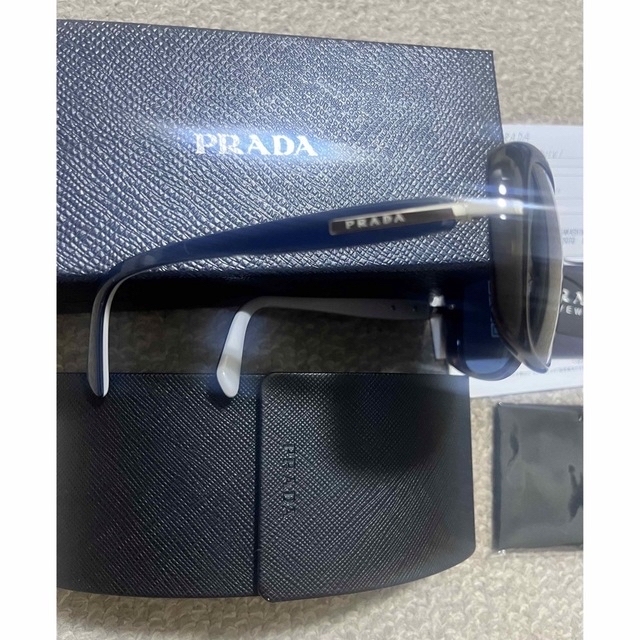 PRADA(プラダ)のPRADA プラダ サングラス  レディースのファッション小物(サングラス/メガネ)の商品写真