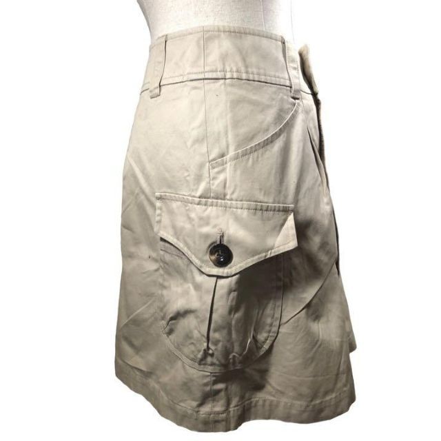 URBAN RESEARCH(アーバンリサーチ)の美品　アーバン　リサーチ　ベージュ　台形ミニスカート　38 レディースのスカート(ミニスカート)の商品写真