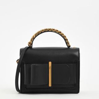 チャールズアンドキース(Charles and Keith)のリボン ボウディテールバッグ ブラック ゴールド(ハンドバッグ)