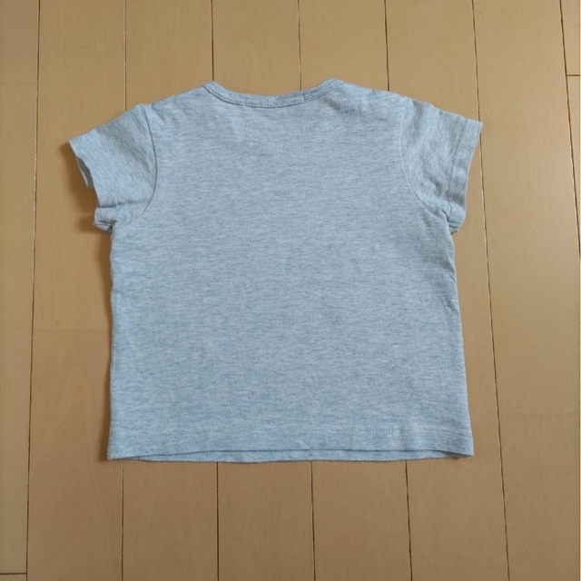 familiar(ファミリア)のfamiliar 乗り物Tシャツグレー 80 キッズ/ベビー/マタニティのベビー服(~85cm)(Ｔシャツ)の商品写真