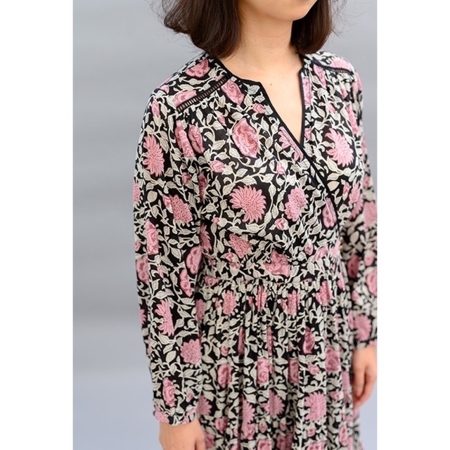 Velnica 完売 ブラック マキシワンピース Velnica 完売 ブラック マキシワンピース