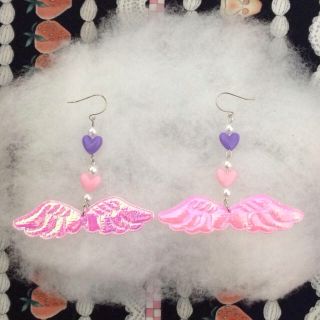 ピンク羽のパステルピアス(ピアス)