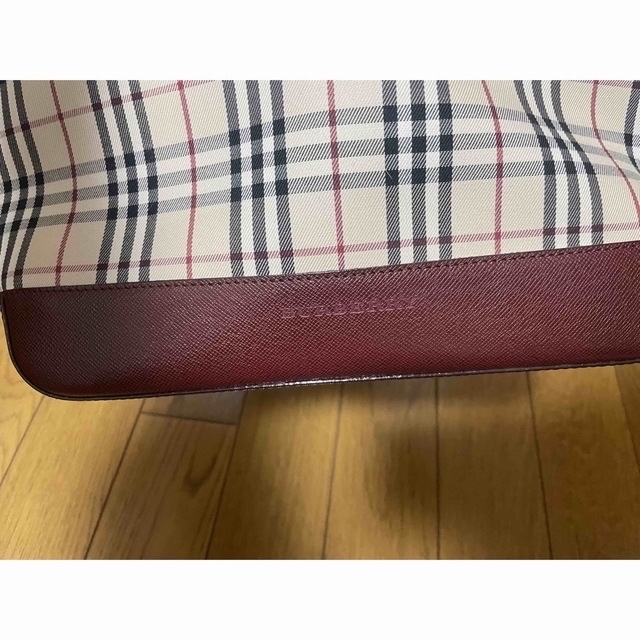 BURBERRY(バーバリー)のKana2019様専用BURBERRY ノバチェック  トートバッグ　レッド　 レディースのバッグ(トートバッグ)の商品写真