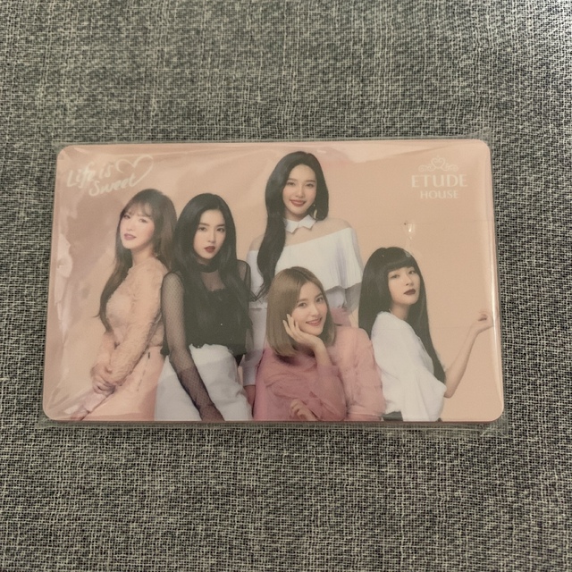 Etude House エチュードハウス red velvet カード クーポン エンタメ/ホビーのタレントグッズ(アイドルグッズ)の商品写真