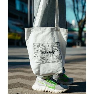 サブサエティ(Subciety)の【WHITE】BANDANNA TOTE BAG(トートバッグ)