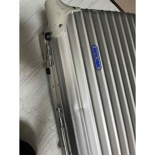 RIMOWA(リモワ)のリモワ 2輪スーツケース トパス  シルバー 54.5cm/35L メンズのバッグ(トラベルバッグ/スーツケース)の商品写真