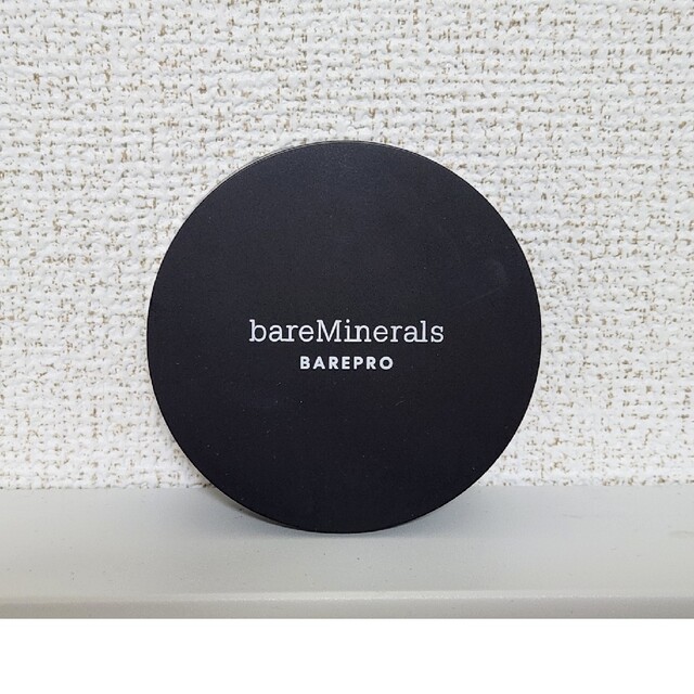 bareMinerals(ベアミネラル)のベアミネラル ベアプロ16HR パウダー ファンデーション コスメ/美容のベースメイク/化粧品(ファンデーション)の商品写真