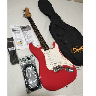 フェンダー(Fender)のSquier ストラトキャスター フェスタレッド オマケケース付き 初心者最適！(エレキギター)