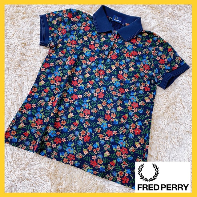 FRED PERRY(フレッドペリー)の【希少】美品　FRED PERRY フレッドペリー　半袖 ポロシャツ 総柄  レディースのトップス(ポロシャツ)の商品写真