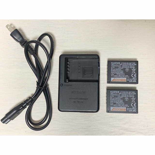 富士フイルム - NP-W126S 純正バッテリー（チャージャー付き）