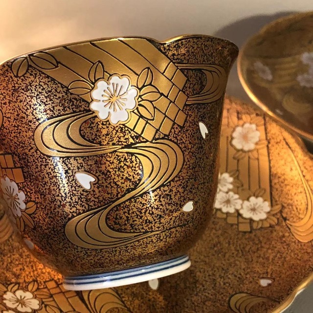 ロマンシング佐賀2 有田焼 乱れ雪月花 プラチナ蒔絵碗皿 | thegate.org.nz