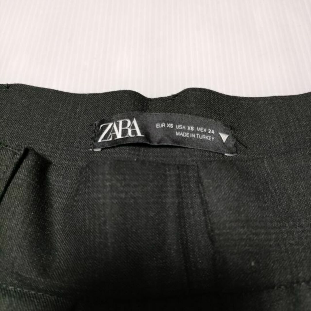 ZARA(ザラ)のZARA ２タックパンツ チェック柄 XS ワイド パンツ チャコールグレー レディース ザラ【中古】3-0430G∞ レディースのパンツ(その他)の商品写真