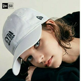 ジェイダ(GYDA)の【最安値】GYDA ✕ NEW ERA　ロゴ キャップ(キャップ)