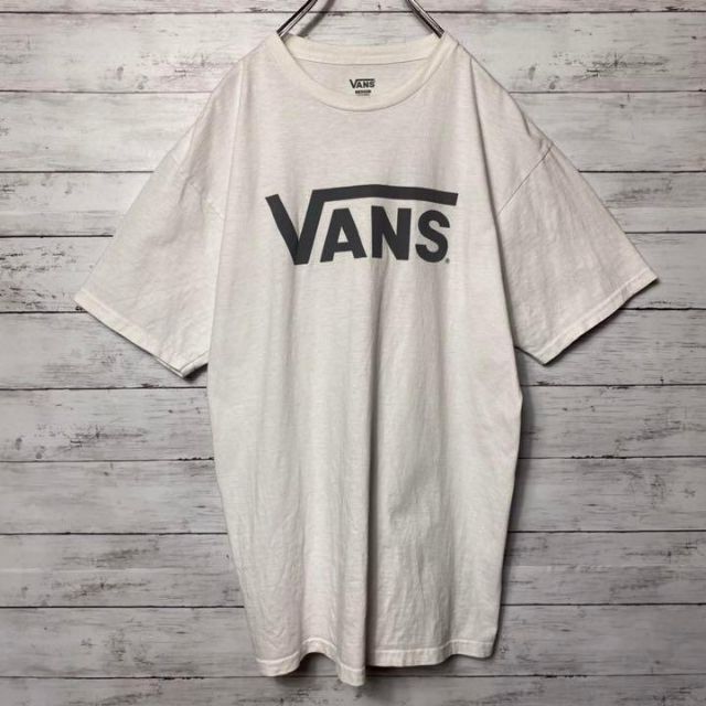 ◯【人気デザイン】VANSバンズプリントデカロゴホワイトTシャツ メンズのトップス(Tシャツ/カットソー(半袖/袖なし))の商品写真