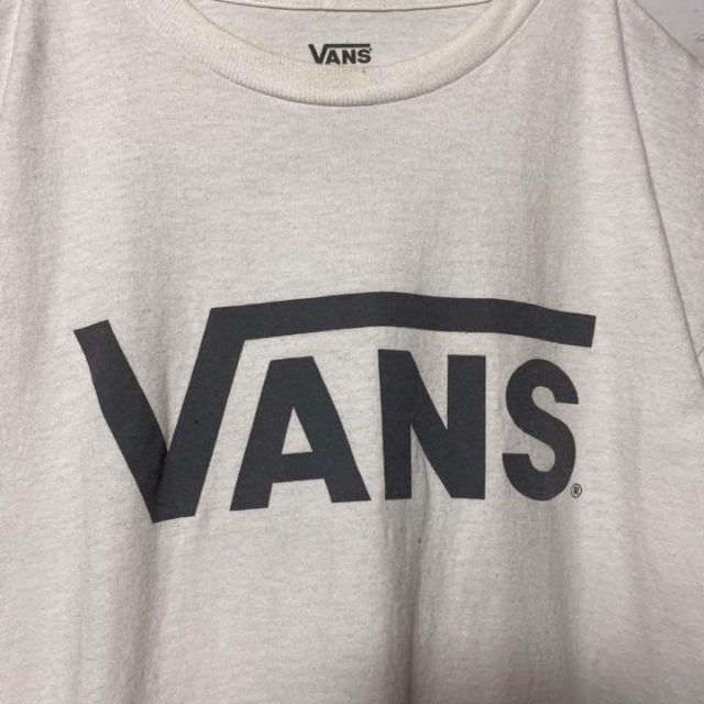 ◯【人気デザイン】VANSバンズプリントデカロゴホワイトTシャツ メンズのトップス(Tシャツ/カットソー(半袖/袖なし))の商品写真