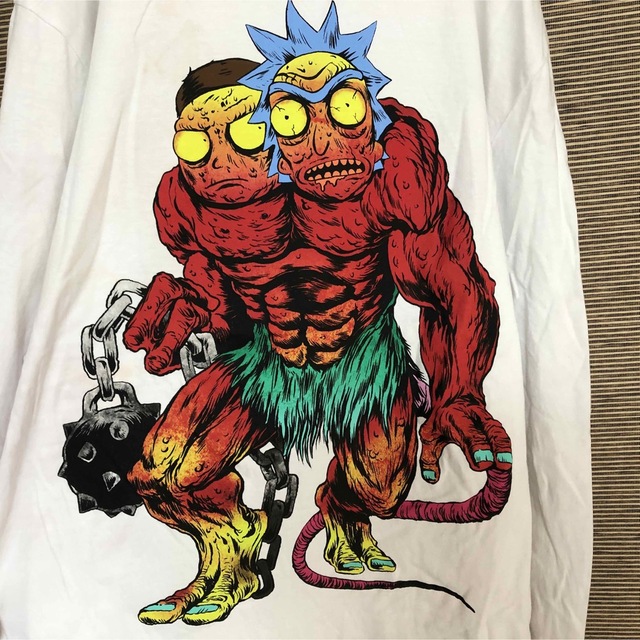 H&M(エイチアンドエム)の【リックアンドモーティー】ロンT　キャラクター　アメコミ　モンスターH&M　16 メンズのトップス(Tシャツ/カットソー(七分/長袖))の商品写真