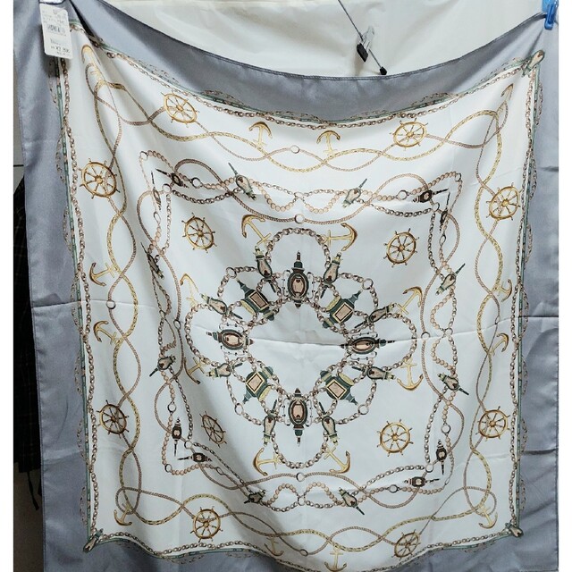 AOKI(アオキ)の大判スカーフ レディースのファッション小物(バンダナ/スカーフ)の商品写真