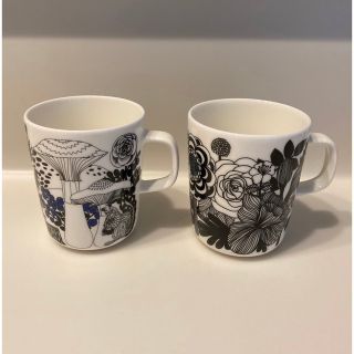 マリメッコ(marimekko)のマリメッコ  marimekko マグカップ　2個セット(グラス/カップ)