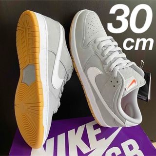 ナイキ(NIKE)の【Kanae 様専用】Nike SB Dunk Low "Grey Gum"(スニーカー)