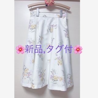 ノエラ(Noela)の【🌸新品、タグ付き🌸】 ✿ノエラ　ブリリアンドブーケ柄スカート ✿ (ひざ丈スカート)