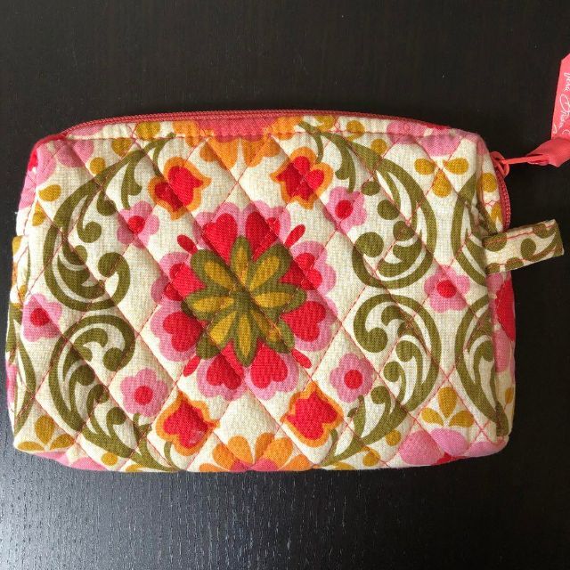 Vera Bradley(ヴェラブラッドリー)のヴェラブラッドリー 化粧ポーチ 明るいお色 収納 小物入れ トラベルポーチ レディースのファッション小物(ポーチ)の商品写真