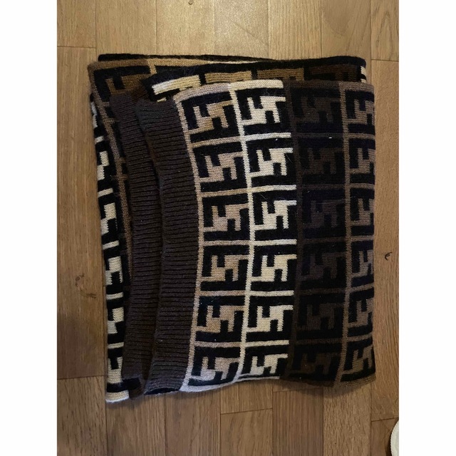 FENDI - 希少 FENDI マフラー 値下げ可の通販 by パイーン's shop
