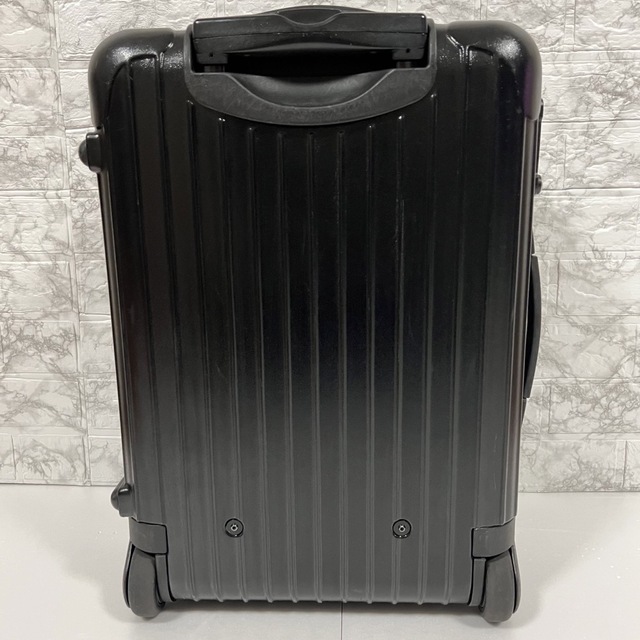 RIMOWA(リモワ)の早い者勝ち　大人気　RIMOWA スーツケース　サルサ　機内持込み　35L 2輪 メンズのバッグ(トラベルバッグ/スーツケース)の商品写真