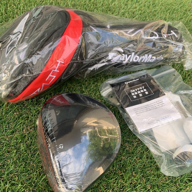 TaylorMade(テーラーメイド)のテーラーメイド　ステルスドライバー　10.5度　日本正規品　新品未使用 スポーツ/アウトドアのゴルフ(クラブ)の商品写真