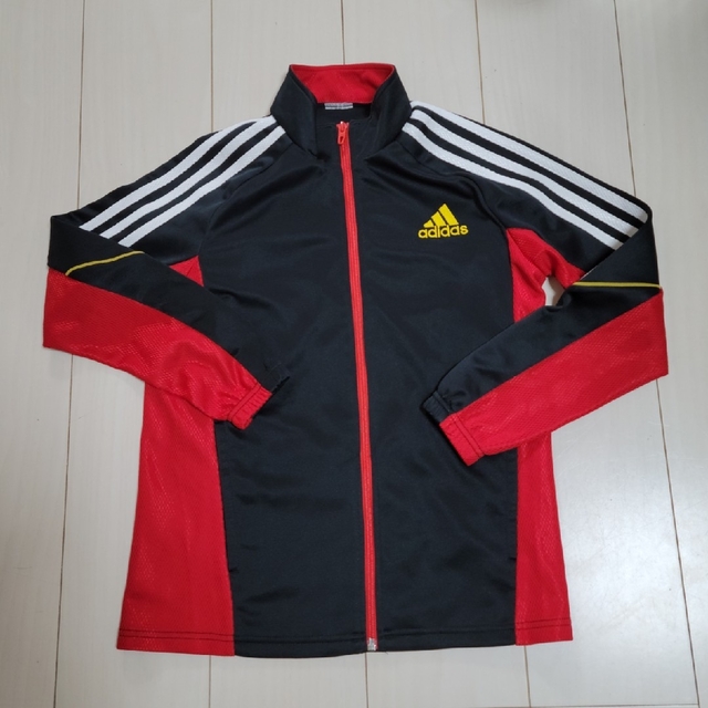 adidas(アディダス)のアディダス adidas ジャージ 上下 キッズ/ベビー/マタニティのキッズ服男の子用(90cm~)(ジャケット/上着)の商品写真