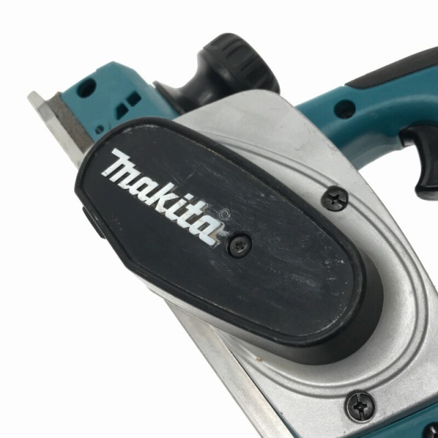 ☆品☆makita マキタ 14.4V 82mm 充電式カンナ KP140D 本体のみ 充電式