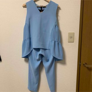 YOKO CHANの、ノースリーブフリルトップス清楚、綺麗め系-