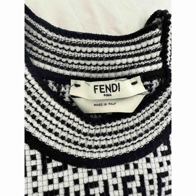 fendi フェンディ 半袖ニット 2