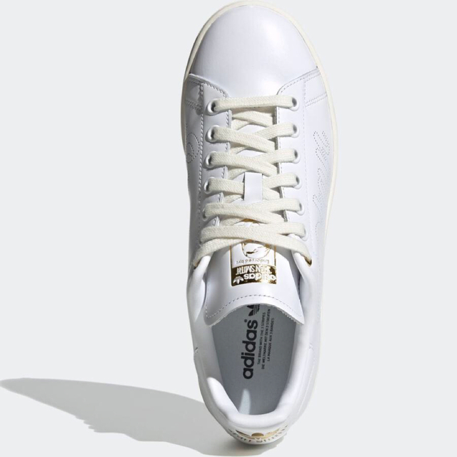 adidas(アディダス)のアディダス　adidas　スタンスミス　ホワイト　ゴールド　FW2591 本革 レディースの靴/シューズ(スニーカー)の商品写真
