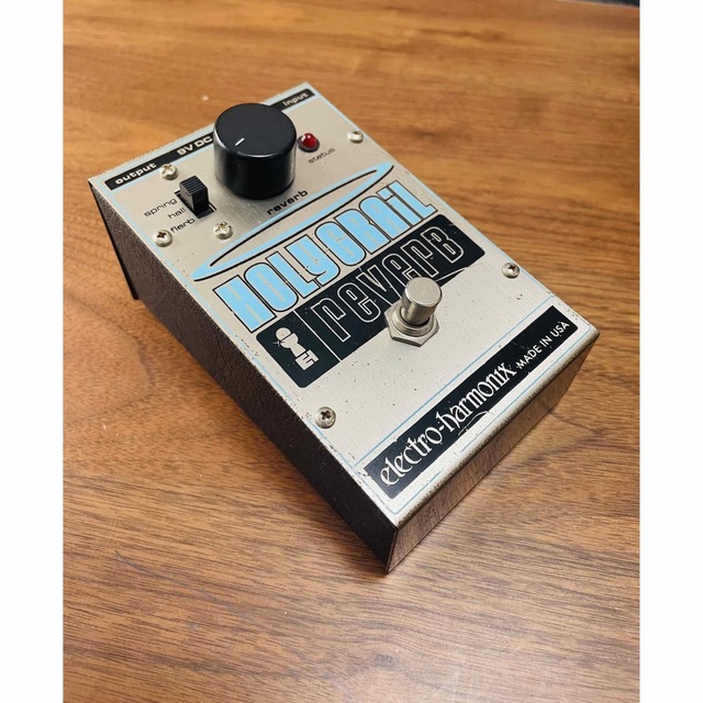 Electro-Harmonix Holy Grail 旧筐体