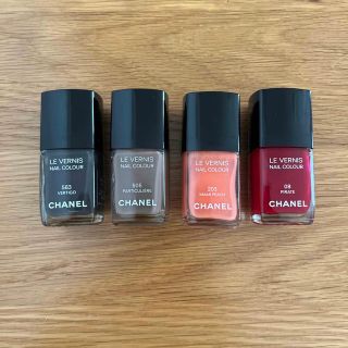 シャネル(CHANEL)の【ご購入者様決定済】CHANEL NAIL  シャネル　ネイル　4色セット(マニキュア)