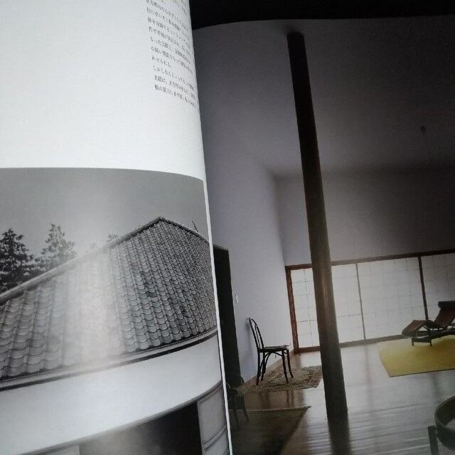 新建築 2005年11月臨時増刊 日本の建築空間 エンタメ/ホビーの雑誌(専門誌)の商品写真