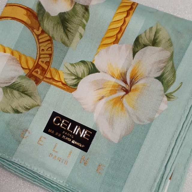 celine(セリーヌ)の値下げ📌セリーヌ☆ハンカチ🌺 レディースのファッション小物(ハンカチ)の商品写真