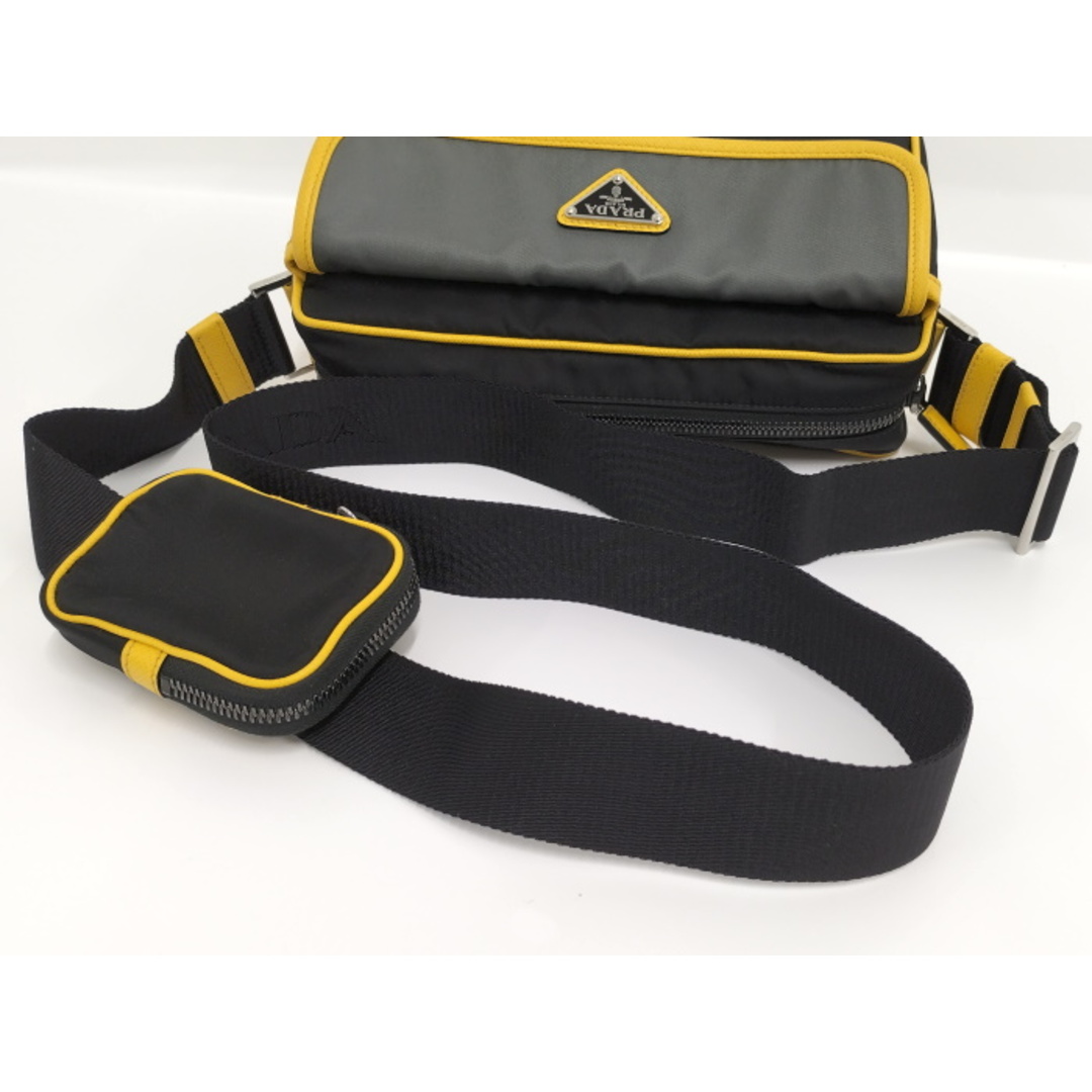 PRADA - PRADA ショルダーバッグ ナイロン ブラック イエロー PRADA - PRADA ショルダーバッグ ナイロン ブラック イエロー