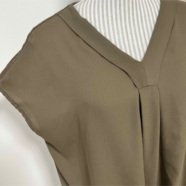 ANAYI - ANAYI フレンチスリーブブラウス Vネック【38】とろみ感 プルオーバーの通販 by yamapi's shopフォロー割・即購入OK|アナイならラクマ