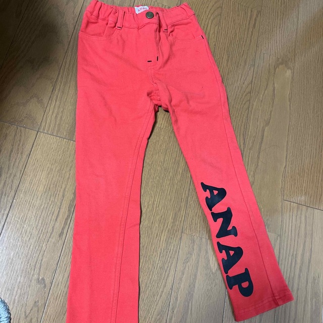 ANAP Kids(アナップキッズ)のANAP  赤　レッド　スエット　ズボン　パンツ　120サイズ キッズ/ベビー/マタニティのキッズ服男の子用(90cm~)(パンツ/スパッツ)の商品写真