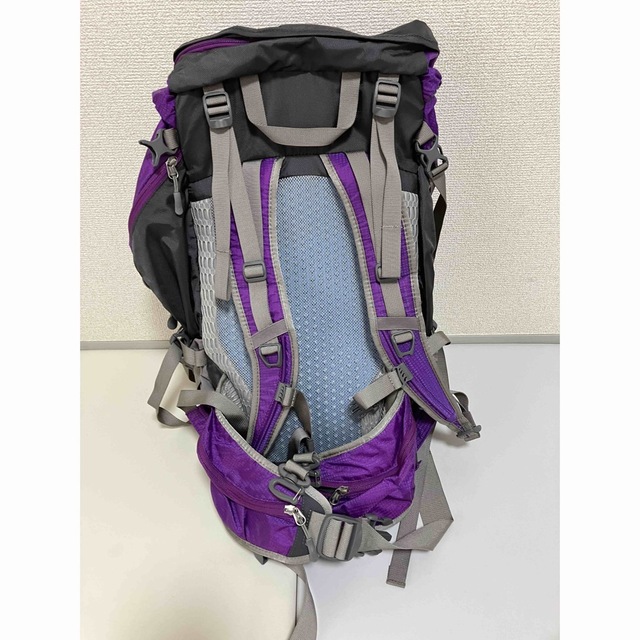 PAINE(パイネ)の値下げ交渉可能　美品　パイネ  TREKKER 登山ザック 35L スポーツ/アウトドアのアウトドア(登山用品)の商品写真