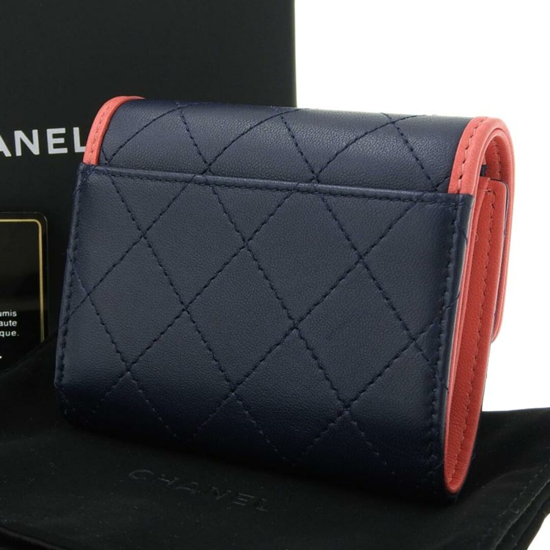 CHANEL - シャネル CHANEL マトラッセ 三つ折り財布 コンパクト財布