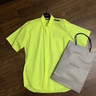 バレンシアガ(Balenciaga)の激レア！定価10万！バレンシアガ！ロゴタグイエローシャツ(シャツ)