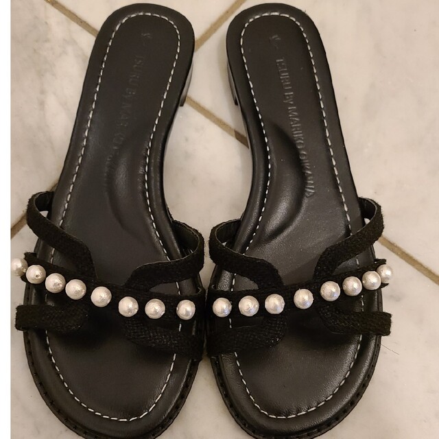 激安新品 パールフラットサンダル July 35 レディース najmatalofoq.sa