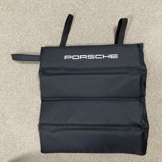 ポルシェ(Porsche)のPORSCHE折りたたみシートクッション1人用(その他)
