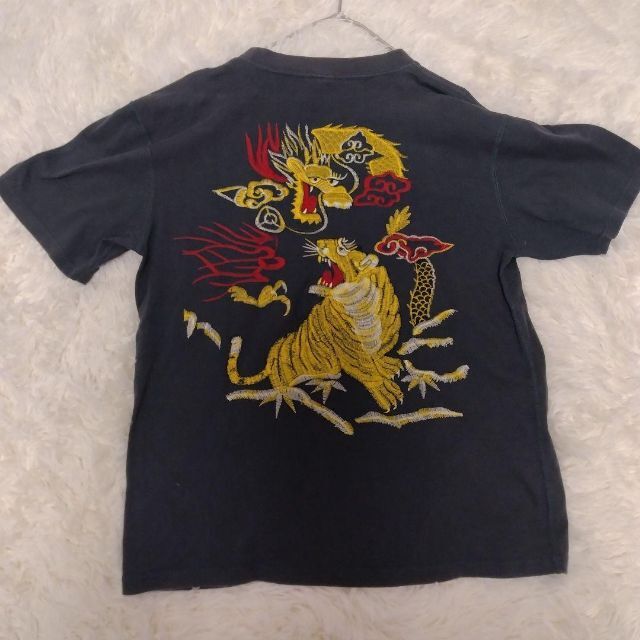 GASBAG(ガスバッグ)のGASBAG 刺繍　Tシャツ M ダークグレー メンズのトップス(Tシャツ/カットソー(半袖/袖なし))の商品写真