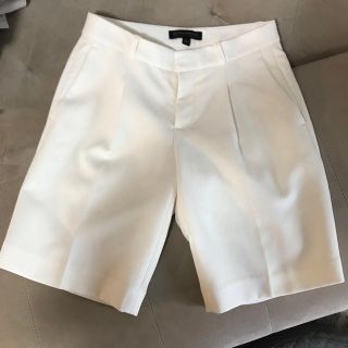 バナナリパブリック(Banana Republic)のバナナリパブリック　バナリパ　ハーフパンツ　美品　サイズ00  XXS ホワイト(ハーフパンツ)